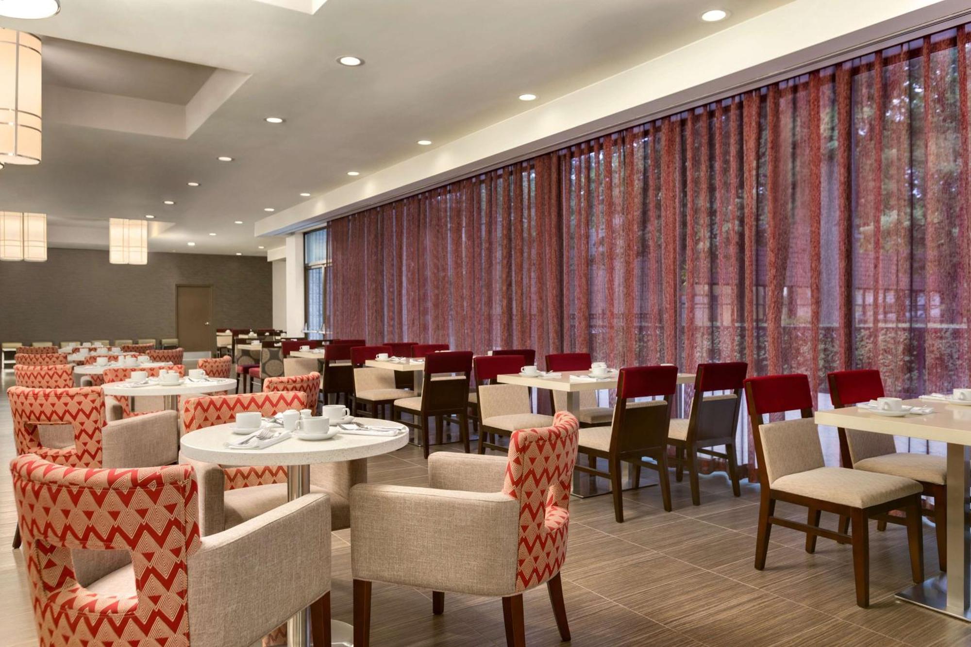 Doubletree By Hilton Hotel Toronto Airport West Mississauga Buitenkant foto